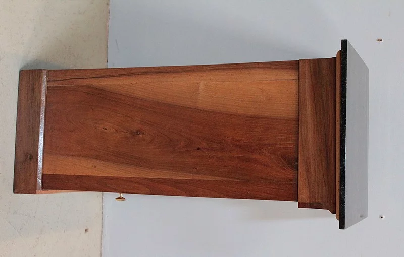 Chevet Restauration en Noyer XIXe