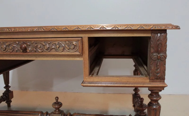 RENACIMIENTO ESTILO ESCRITORIO