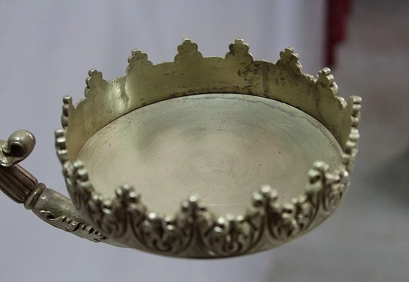 Élégante paire d'appliques porte-torchères XIXème