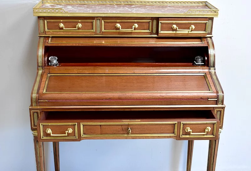 Petit bureau à cylindre et mécanisme – XIXème