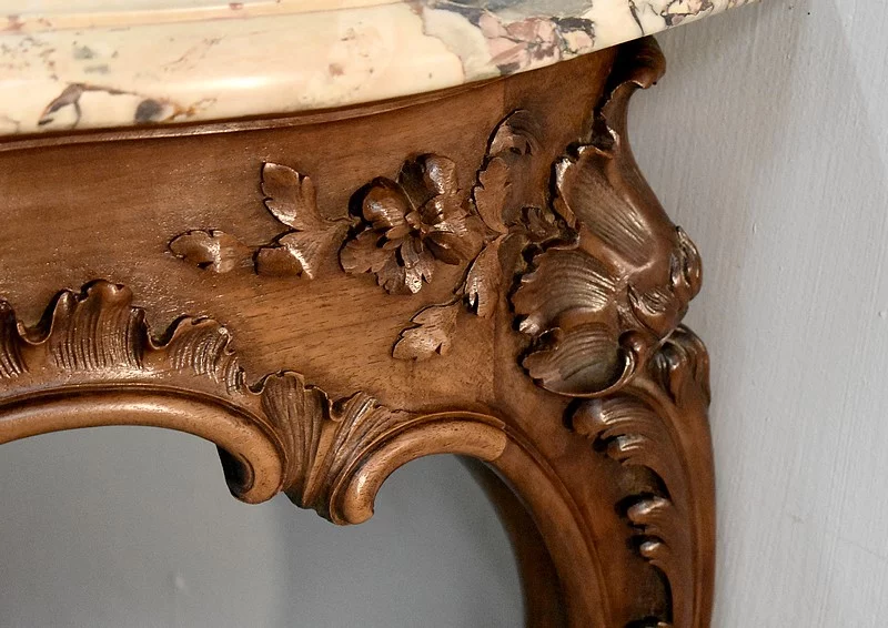 Important console Louis XV to 4 feet - nineteenth