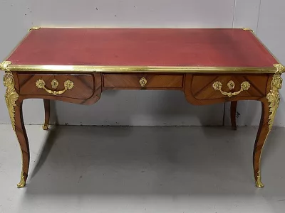 ESCRITORIO DE ESTILO LOUIS XV