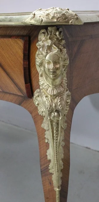 ESCRITORIO DE ESTILO LOUIS XV