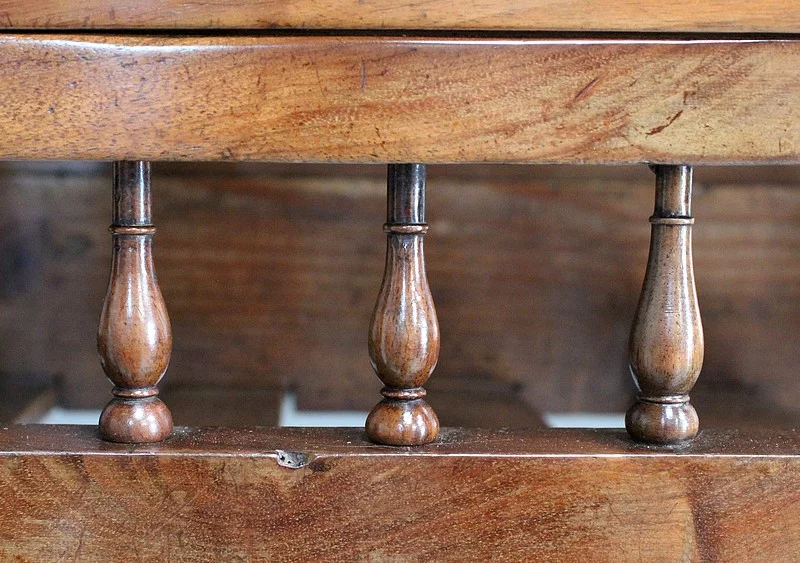 Authentique Petite Panetière en Noyer, époque Louis Philippe – Milieu XIXe