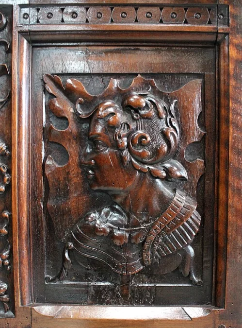 GABINETE ESTILO RENACIMIENTO