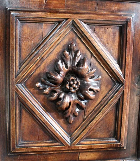 GABINETE ESTILO RENACIMIENTO