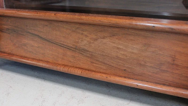 APARADOR ESTILO RENACIMIENTO