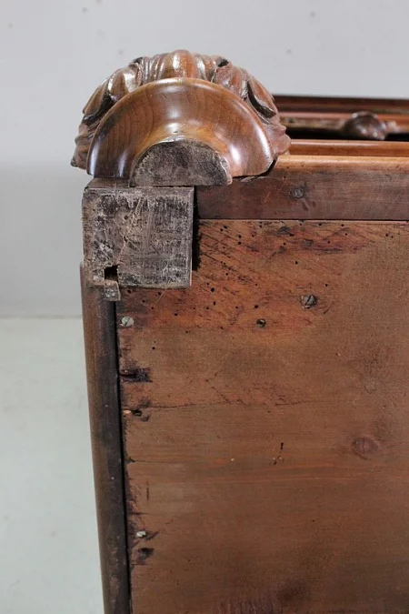 APARADOR ESTILO RENACIMIENTO