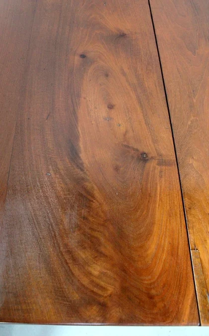 MESA DE HOJAS GOTA DE PERIODO DE LOUIS PHILIPPE