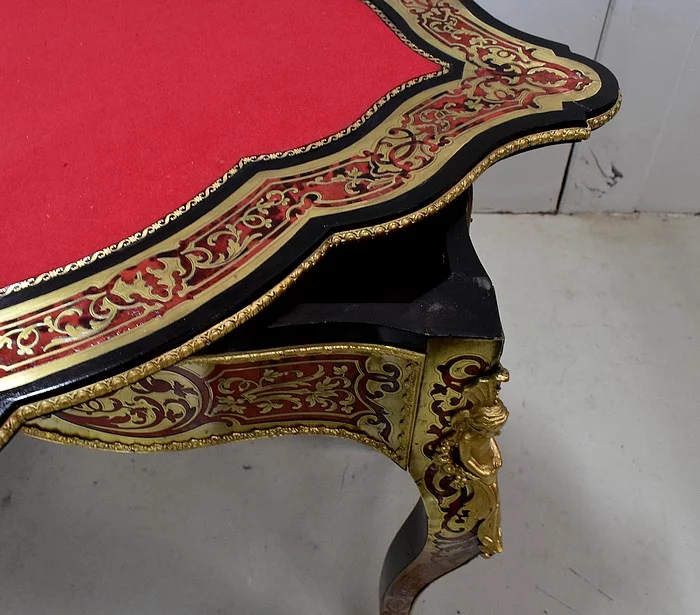 Table de Jeux en Marqueterie « Boulle », époque Napoléon III – Milieu XIXe