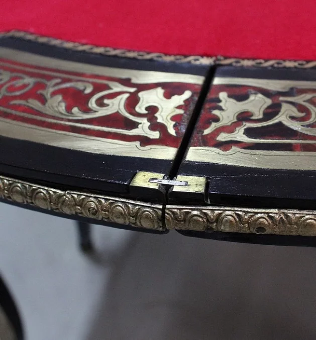 Table de Jeux en Marqueterie « Boulle », époque Napoléon III – Milieu XIXe