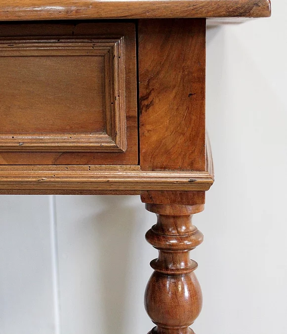 MESA DE ESCRITURA DE NOGAL