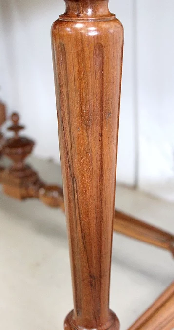 MESA DE ESCRITURA DE NOGAL