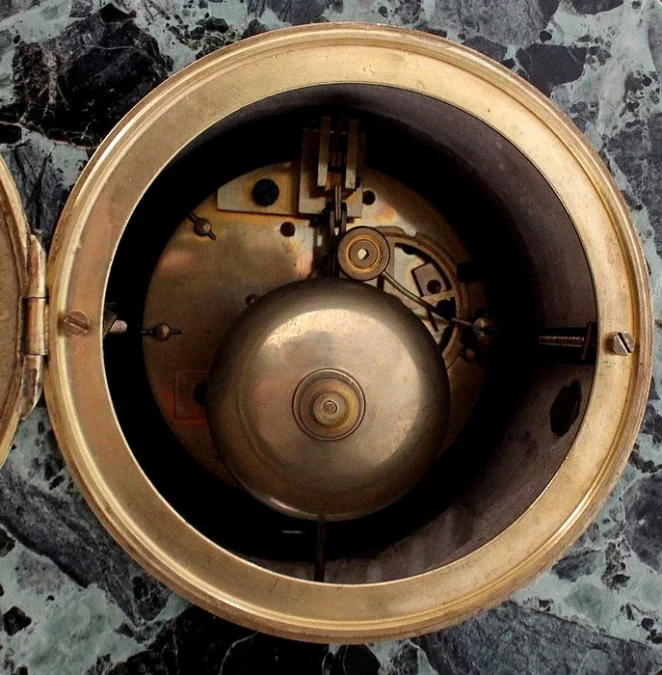 ART DECO PERIODE MANTEL GARNITUUR