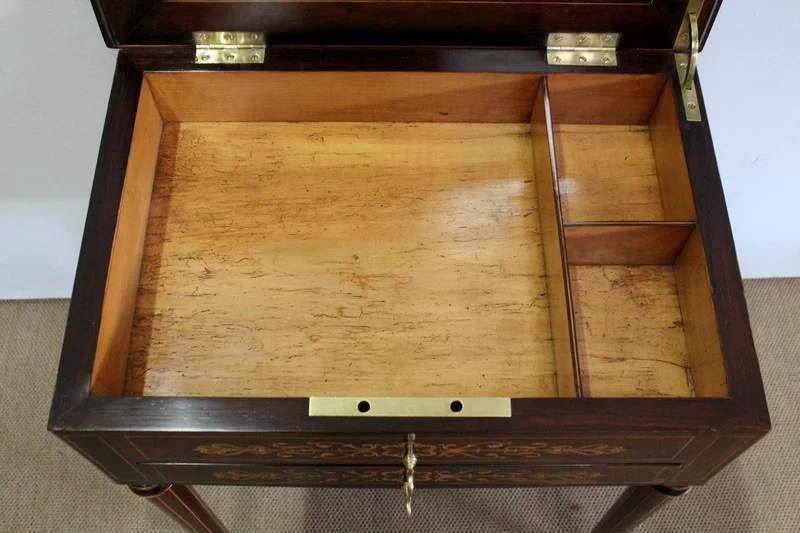 TAVOLO DI LAVORO PERIODO CHARLES X