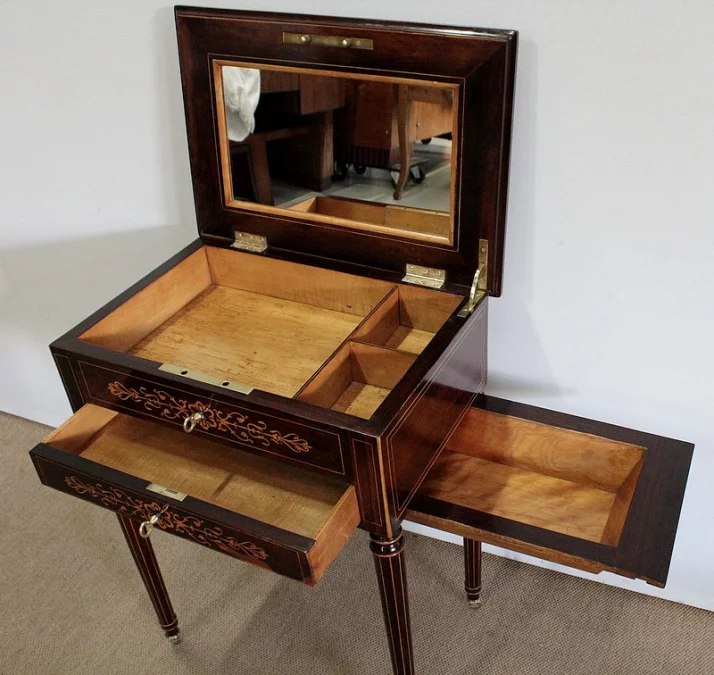 TAVOLO DI LAVORO PERIODO CHARLES X