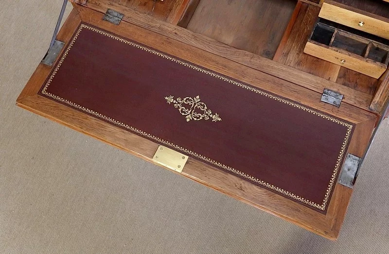 LOUIS XVI PERIOD SLOPE TOP SCHREIBTISCH