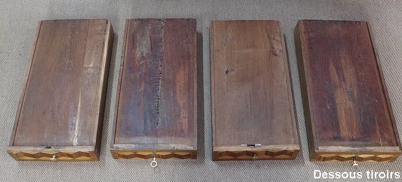 LOUIS XVI PERIOD SLOPE TOP SCHREIBTISCH