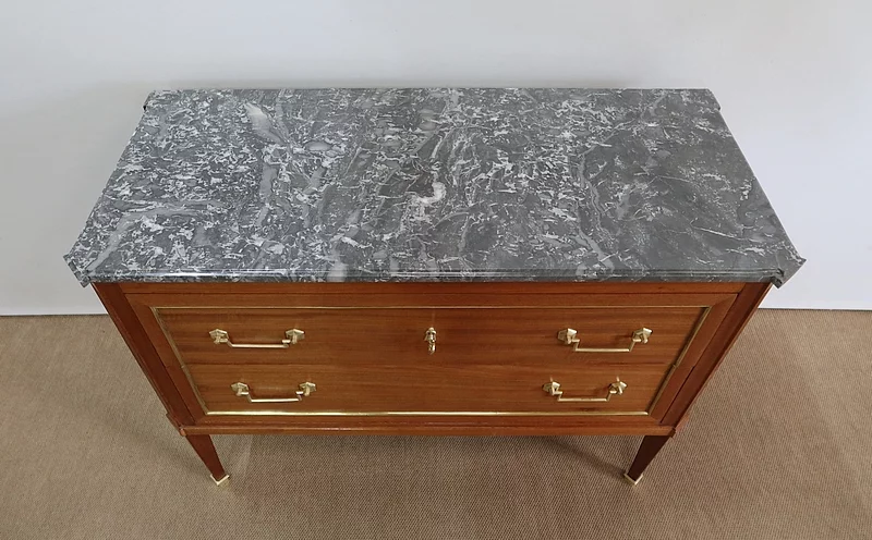 KOMMODE IM LOUIS XVI-STIL