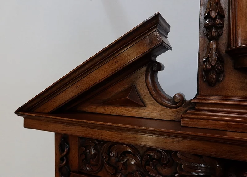 BUFFET DE ESTILO RENACIMIENTO