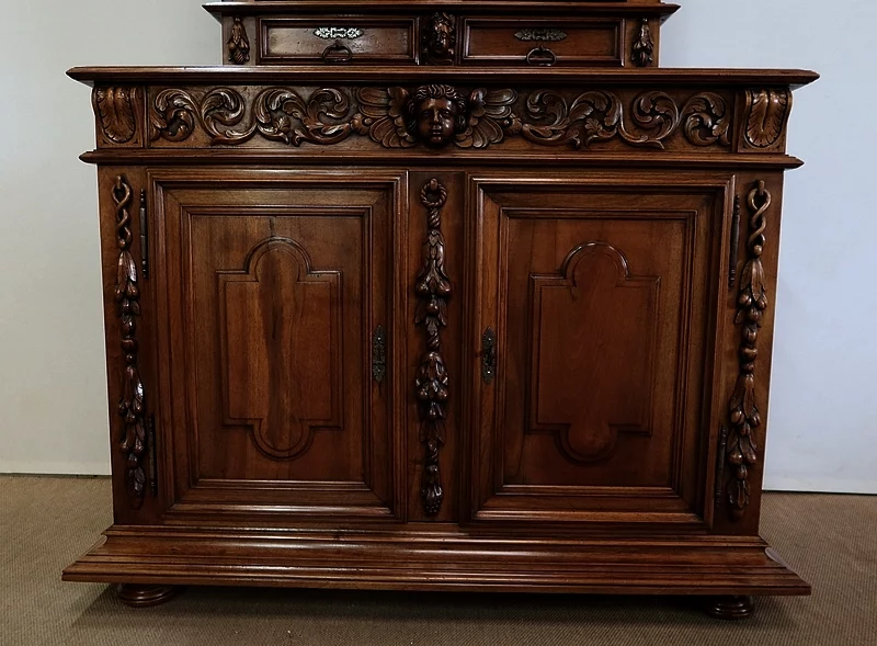 BUFFET DE ESTILO RENACIMIENTO