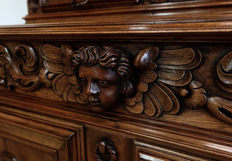 BUFFET DE ESTILO RENACIMIENTO