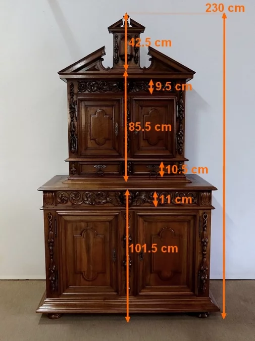 BUFFET DE ESTILO RENACIMIENTO