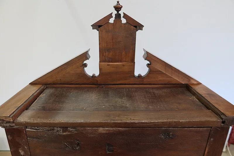 BUFFET DE ESTILO RENACIMIENTO