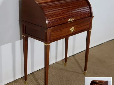 Petit Bureau Cylindre en Acajou, style Louis XVI – Fin XIXe