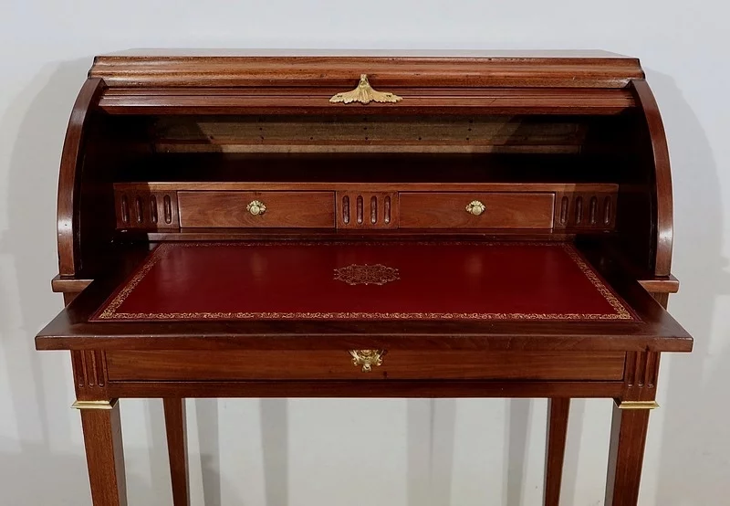 Petit Bureau Cylindre en Acajou, style Louis XVI – Fin XIXe