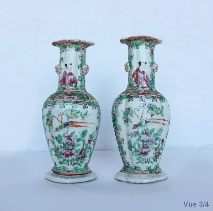 Petits vases balustre en Porcelaine de Canton - XIXe