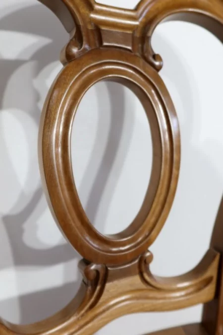 Suite de 5 chaises en Noyer massif, goût Louis XV, époque Napoléon III - Milieu XIXe