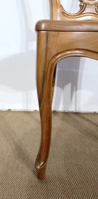Suite de 5 chaises en Noyer massif, goût Louis XV, époque Napoléon III - Milieu XIXe