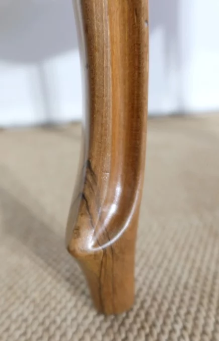 Suite de 5 chaises en Noyer massif, goût Louis XV, époque Napoléon III - Milieu XIXe