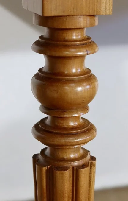 MESA ESTILO LOUIS PHILIPPE