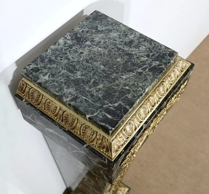 ПОДСТАВКА В СТИЛЕ ЛЮДОВИКА XVI