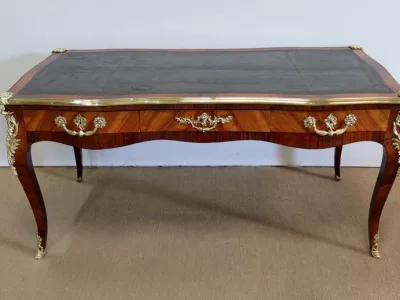 ESCRITORIO ESTILO LUIS XV