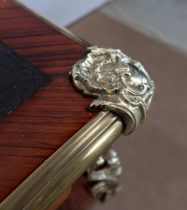 ESCRITORIO ESTILO LUIS XV