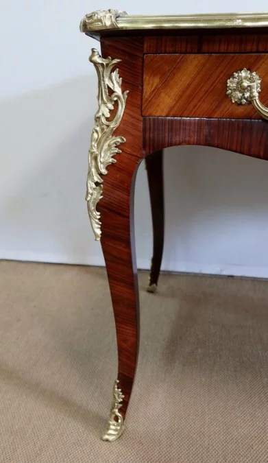 ESCRITORIO ESTILO LUIS XV