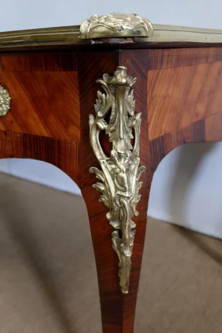ESCRITORIO ESTILO LUIS XV