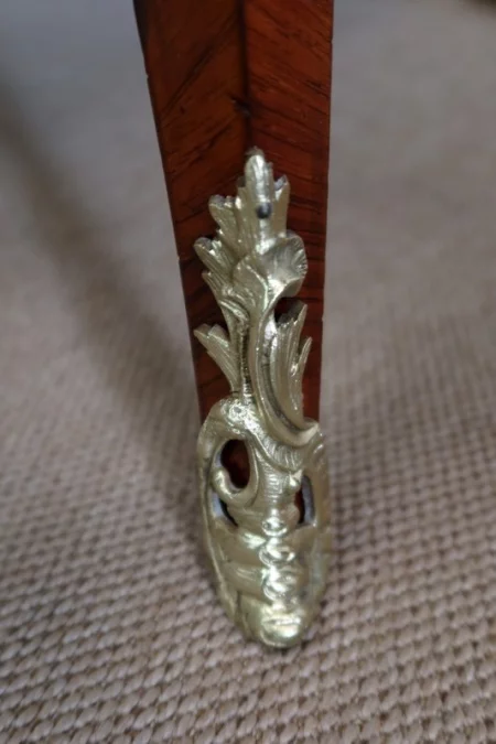 ESCRITORIO ESTILO LUIS XV