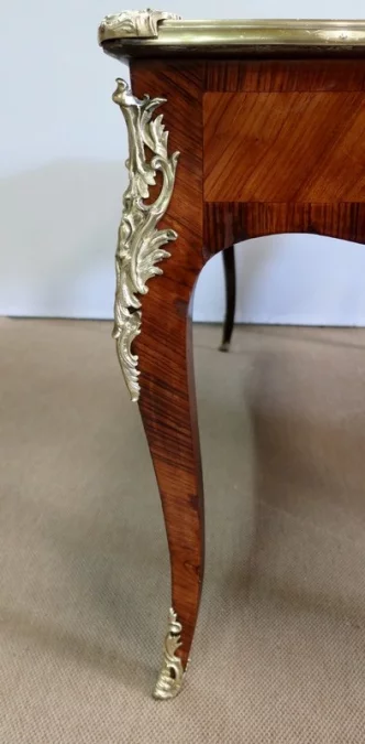 ESCRITORIO ESTILO LUIS XV