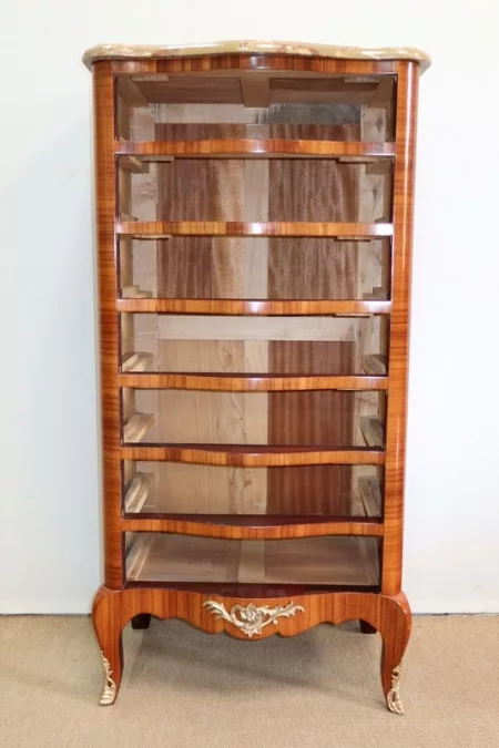 KOMMODE IM LOUIS XV-STIL