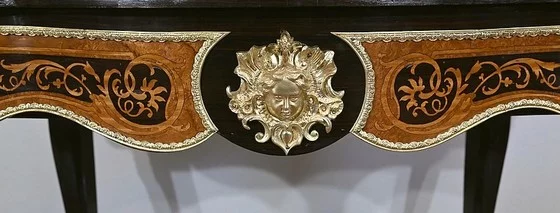 Table Violonée en bois précieux, époque Napoléon III – Milieu XIXe