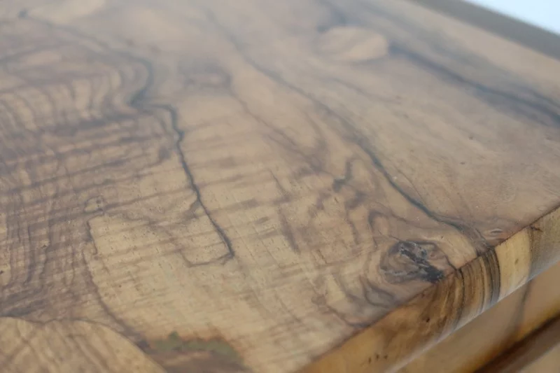 Petite Table de Salon en Noyer, époque Restauration – Début XIXe