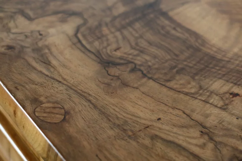 Petite Table de Salon en Noyer, époque Restauration – Début XIXe