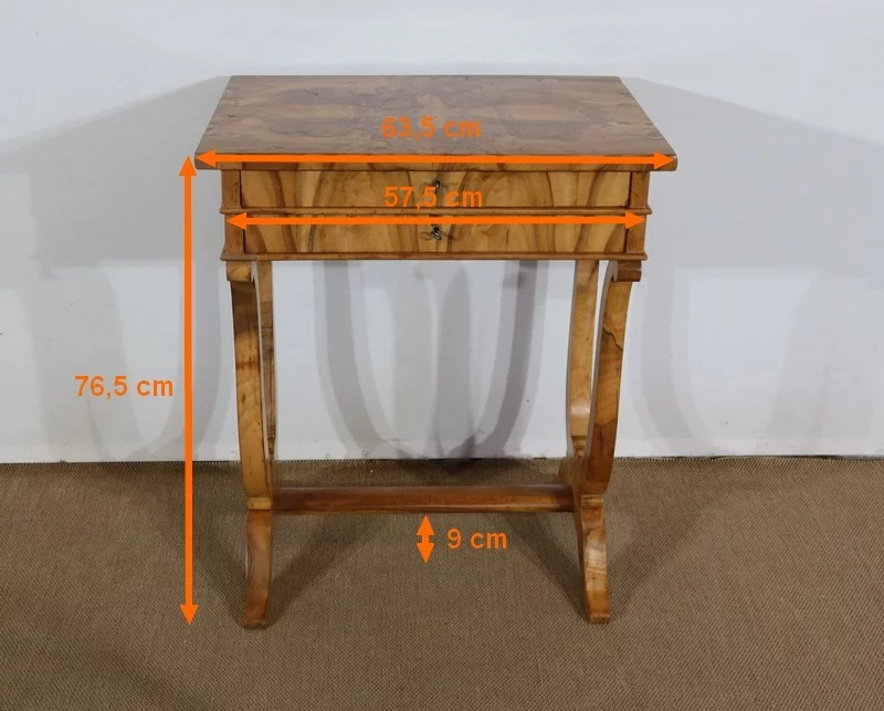 Petite Table de Salon en Noyer, époque Restauration – Début XIXe