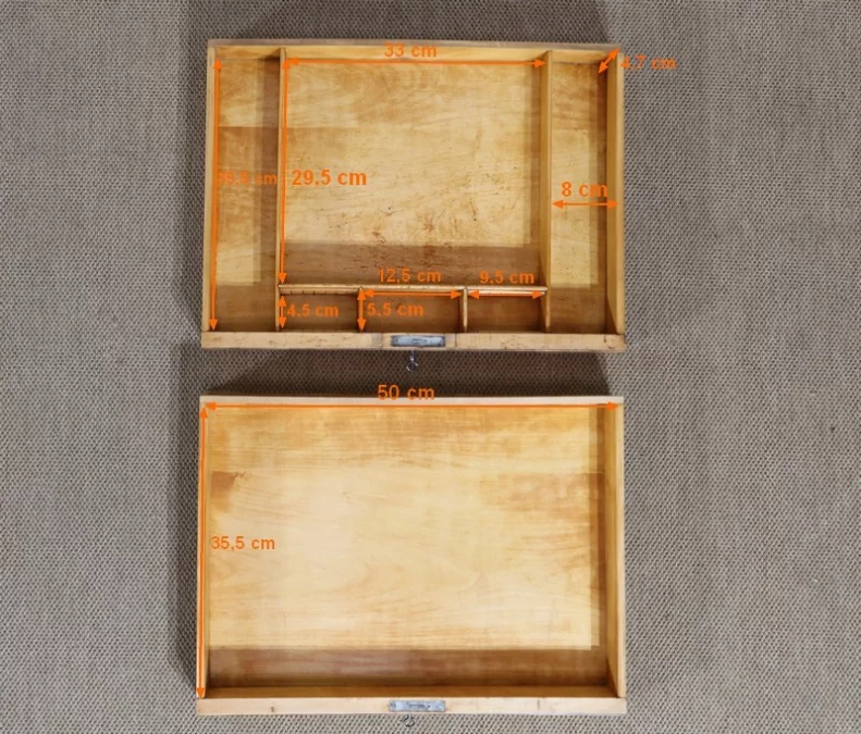 Petite Table de Salon en Noyer, époque Restauration – Début XIXe