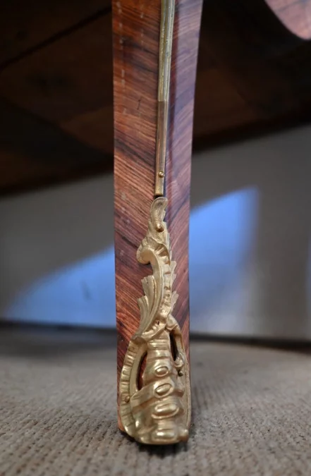 KOMMODE IM LOUIS XV-STIL