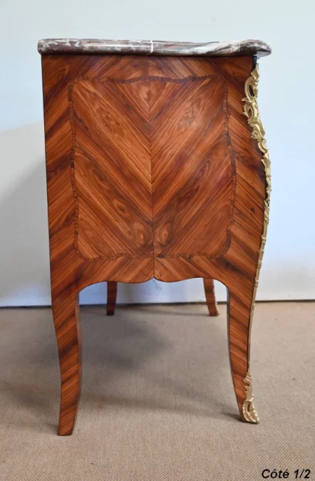 KOMMODE IM LOUIS XV-STIL